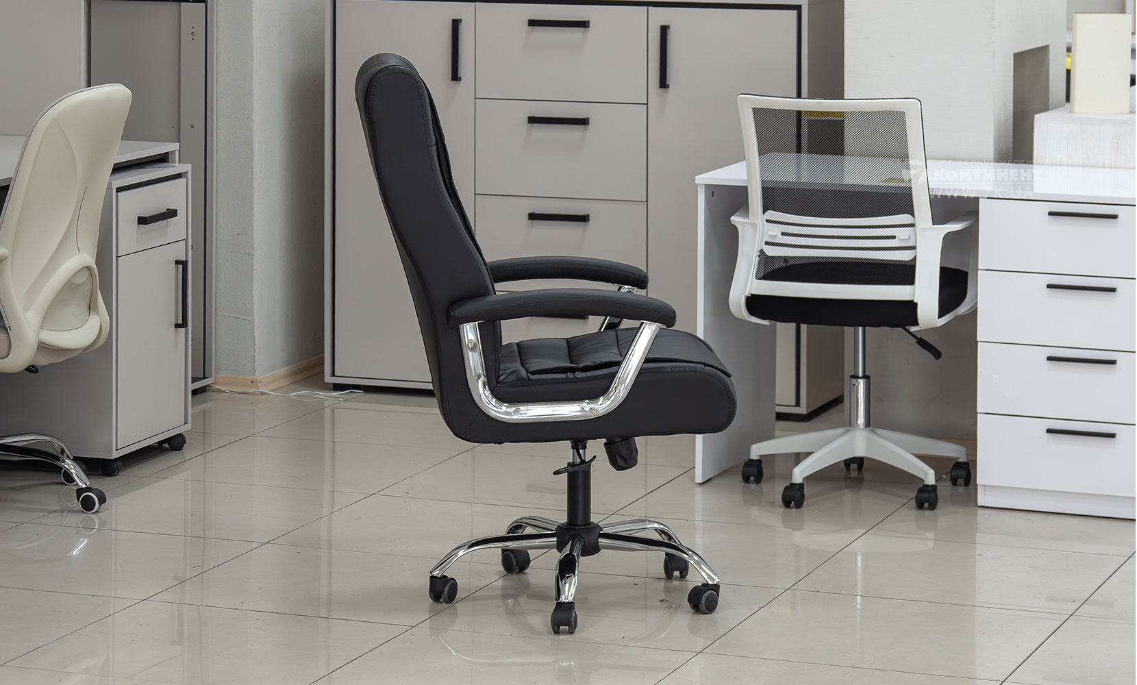 Офісне крісло Стілець офісний Піксель чорний - фото 3