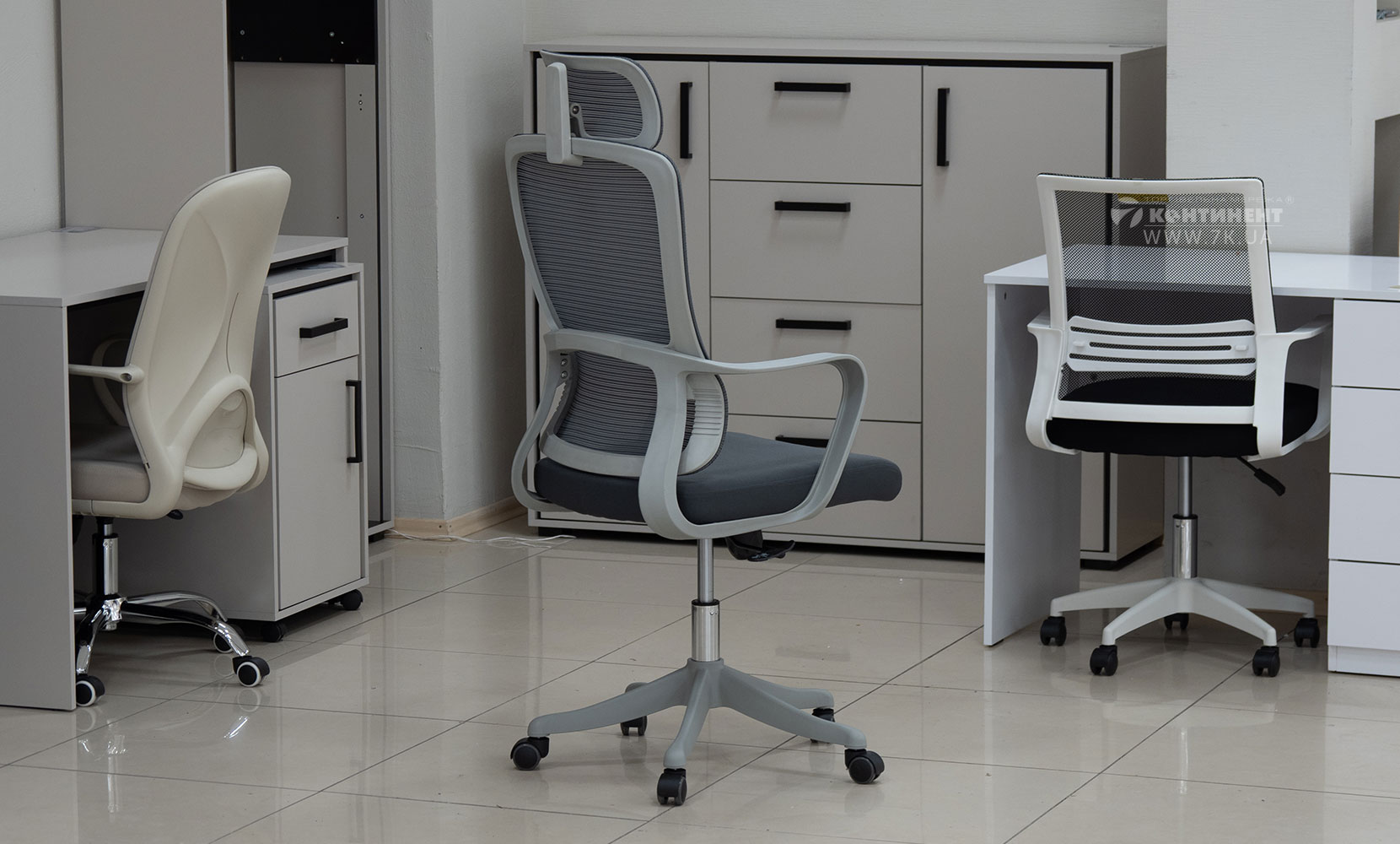 Офісне крісло Стілець офісний Страйк сірий - фото 4