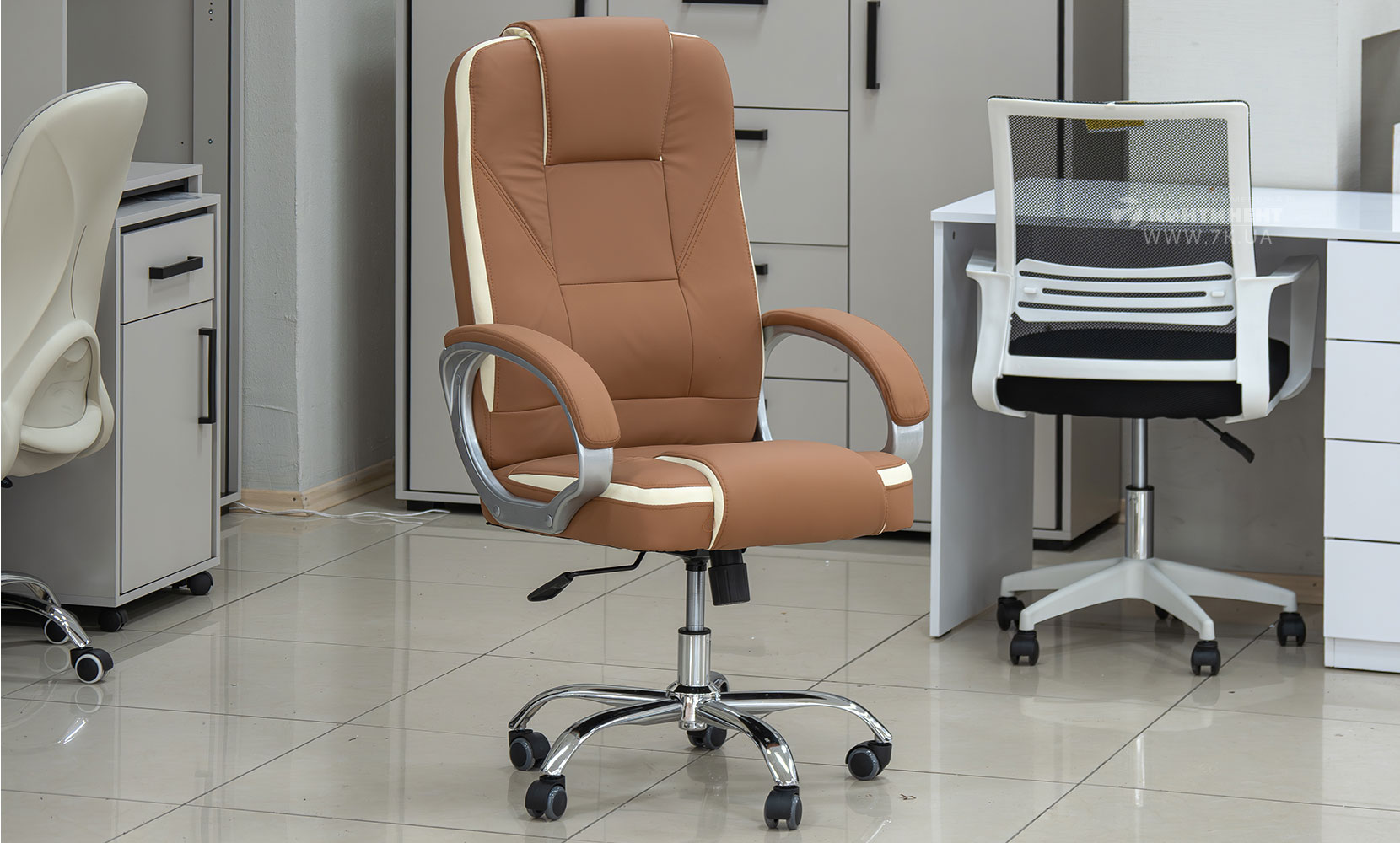 Офісне крісло Стілець офісний Торрент карамель - фото 2