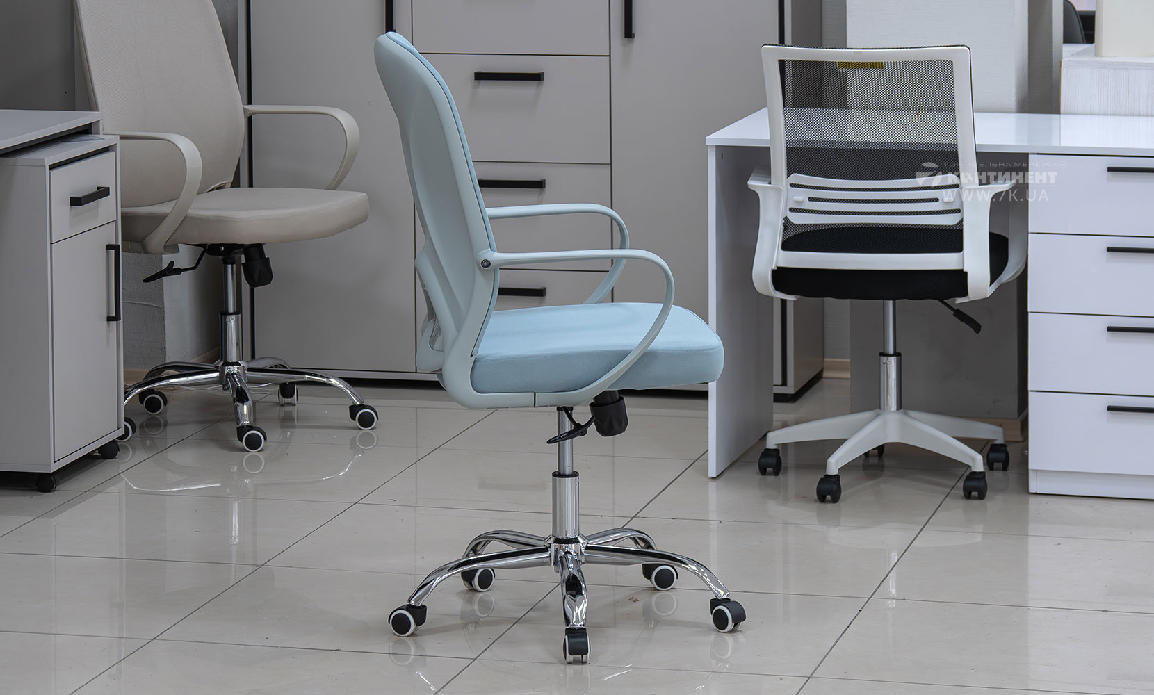 Офісне крісло Стілець офісний Фотон аква - фото 4