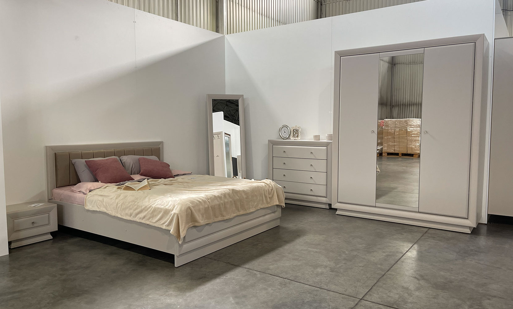 Комод Ларго Класік 003 комод KOM4S кашемір - фото 3 Комод Ларго Класік 003 комод KOM4S кашемір - фото 3