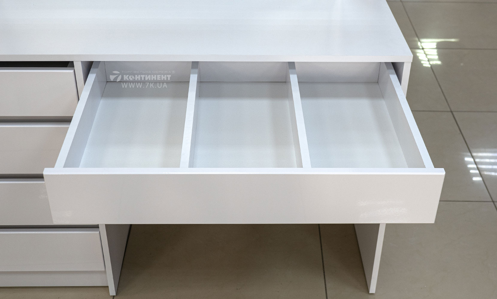 Туалетний столик Стіл Візажиста 5S (фасад МДФ) без підсвітки німфея альба - фото 4