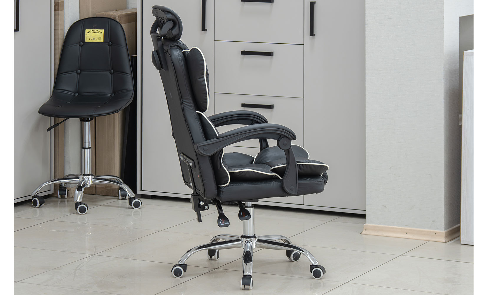 Офісне крісло Стілець комп'ютерний Блогер чорний - фото 4